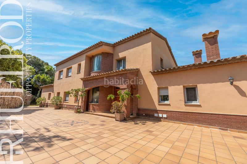 Foto be05c4e3-5c0b-44b5-8a9c-90cf2961b56f. Chalet espectacular casa en Cabrils