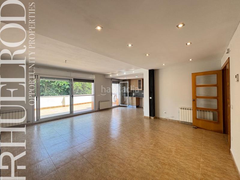 Foto ce6c24ea-3baf-4d8e-b8d3-e688bf577cb4. Planta baja  : amplitud, luz y tranquilidad. hipoteca hasta el 100% en Pineda de Mar