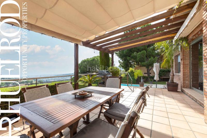 Foto a7ada4e3-a239-4798-b70c-ff3e34bd71e0. Chalet avec cheminée chauffage parking piscine dans Cabrils