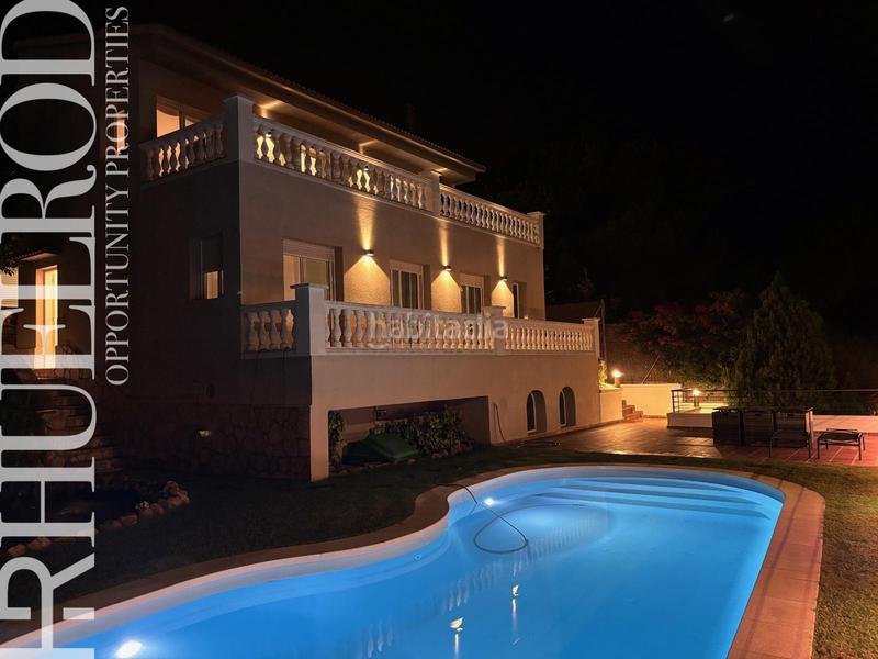Foto 3e2e0087-a005-4464-ad35-e24213d86e58. Chalet avec cheminée chauffage parking piscine dans Calella