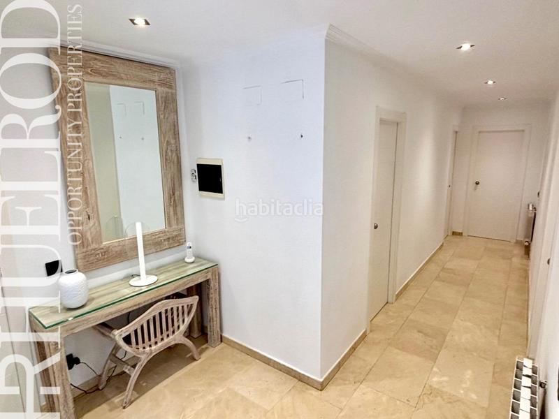 Foto 501d432f-bc46-4ca1-9b68-14078a6d0c6d. Chalet avec cheminée chauffage parking piscine dans Calella