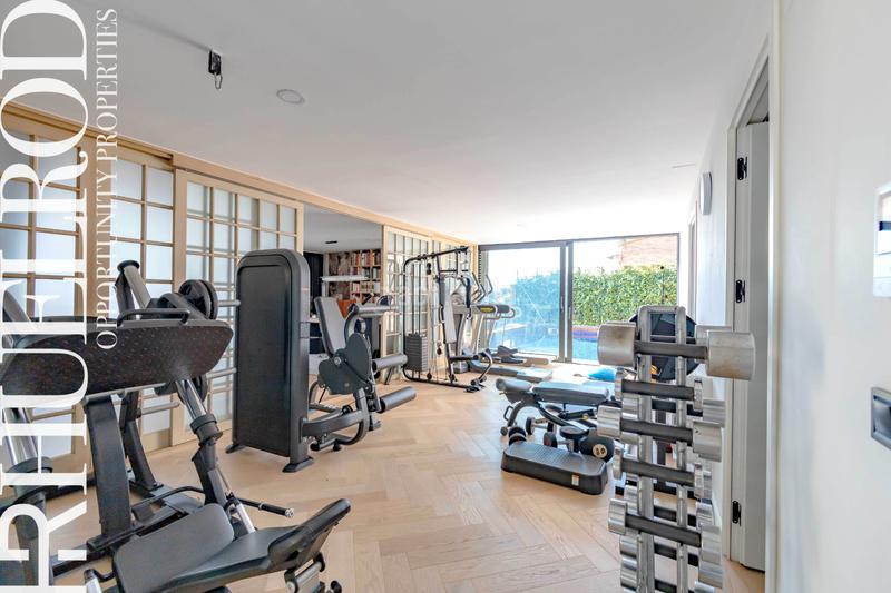 Foto 570d6c73-5f12-49e0-b0fd-8ecda93bd026. Casa en carrer francesc castells 14p espectacular casa en Calella