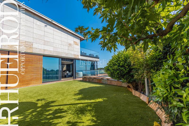 Foto dcfe52f8-ff63-4736-b24a-74994217438a. Casa en carrer francesc castells 14p espectacular casa en Calella