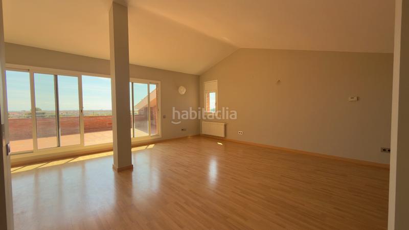Foto 0cd598b9-745e-4a2d-b751-4a369dcff4ac. Chalet in avinguda 312 6 in Montmar Castelldefels