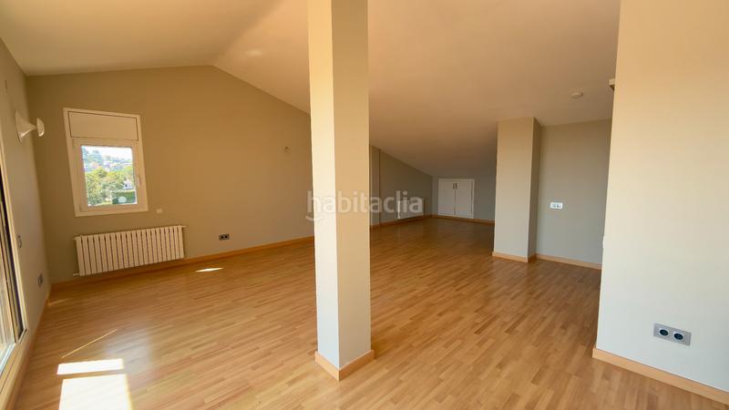 Foto 247e9827-e5be-4456-91bf-f3def3118832. Chalet in avinguda 312 6 in Montmar Castelldefels