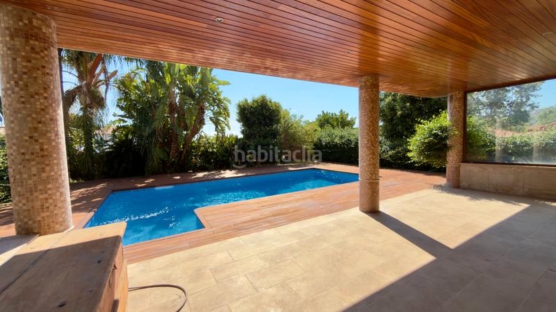 Foto 25076537-4234-4ce8-85d6-f9329a4e1827. Chalet in avinguda 312 6 in Montmar Castelldefels