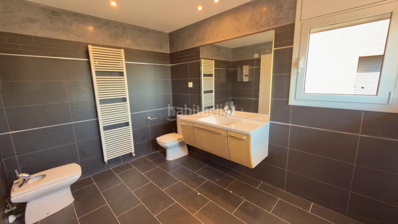 Foto 402e742b-f243-4c34-ab54-1ffc0b1f5732. Chalet in avinguda 312 6 in Montmar Castelldefels