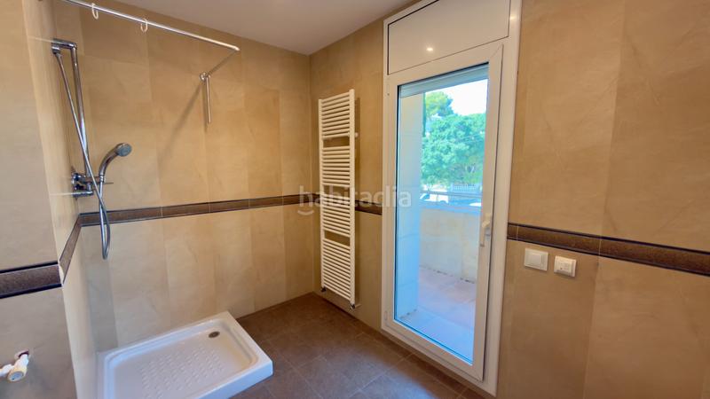 Foto 642f6dc1-4b6c-402e-b81c-3e5c2d81df21. Chalet in avinguda 312 6 in Montmar Castelldefels