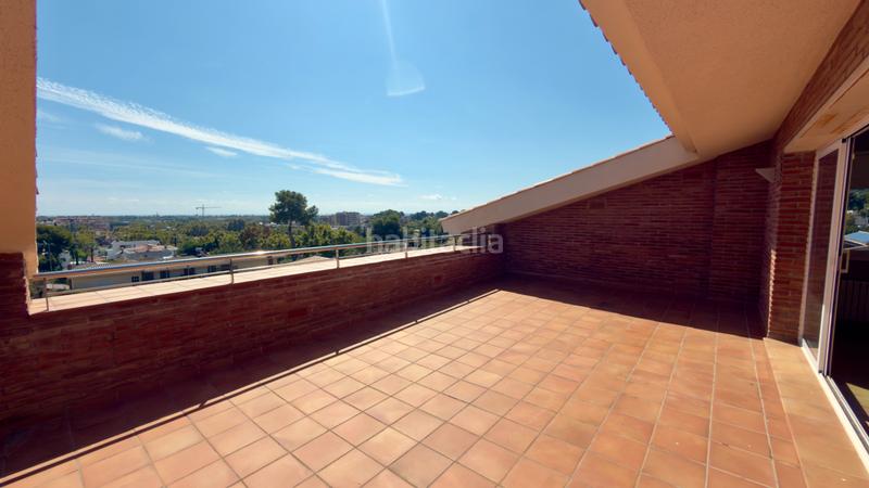 Foto 6cd5f9f3-d0a0-456b-b090-86e581b643b4. Chalet in avinguda 312 6 in Montmar Castelldefels