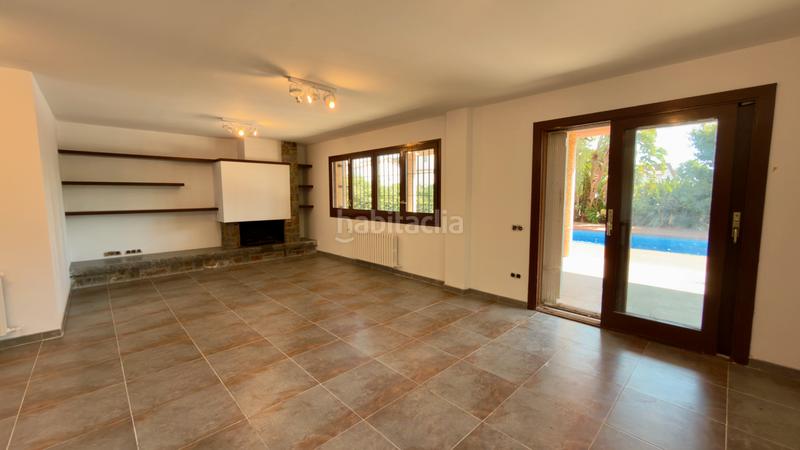 Foto 7c7d4c15-7edb-4dfc-bd1b-44603380cb26. Chalet in avinguda 312 6 in Montmar Castelldefels