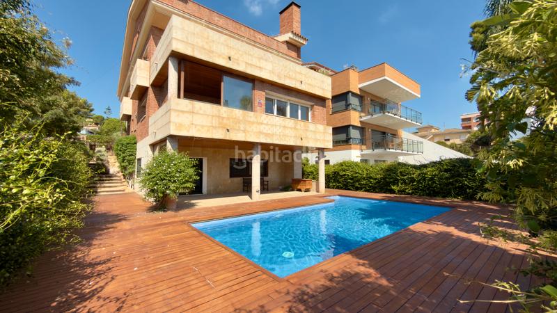 Foto fdb34fa9-47df-49bb-aaaa-146261cf2a26. Chalet in avinguda 312 6 in Montmar Castelldefels