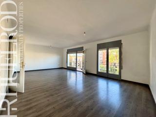 Appartement  Carrer moragas i barret. Piso con balcón en pineda de mar