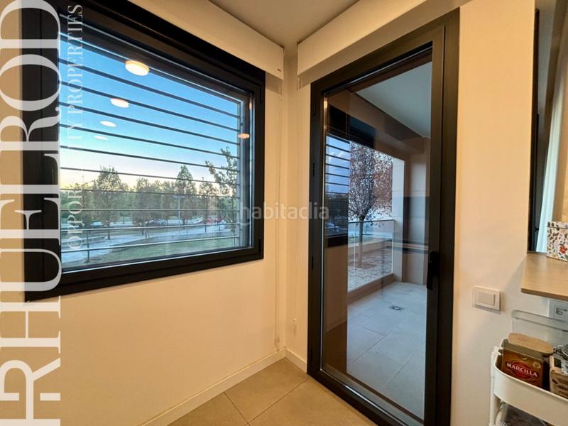 Foto 8ab63cb9-611c-4519-be23-29072dec1353. Planta baixa amb calefacció aparcament a Lledoner Granollers