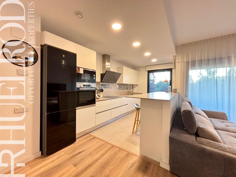 Foto eb7fd8d9-d120-447c-b787-114a4bf5c43f. Planta baixa amb calefacció aparcament a Lledoner Granollers