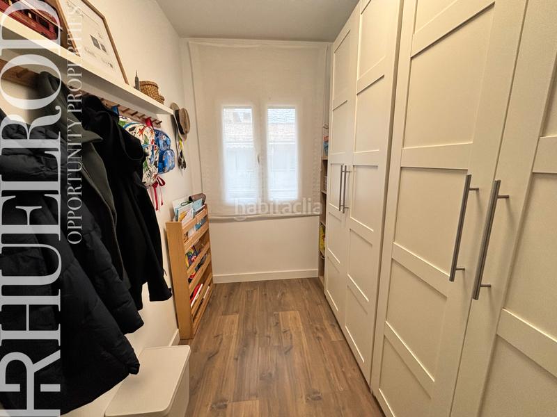 Foto fdb3ef92-4f82-4f51-bcab-723b1127379b. Etagenwohnung mit heizung parking pool in Els Pavos Blanes