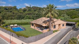 Maison  Lloc urbanitzacio supermaresme. Casa exclusiva en supermaresme golf
