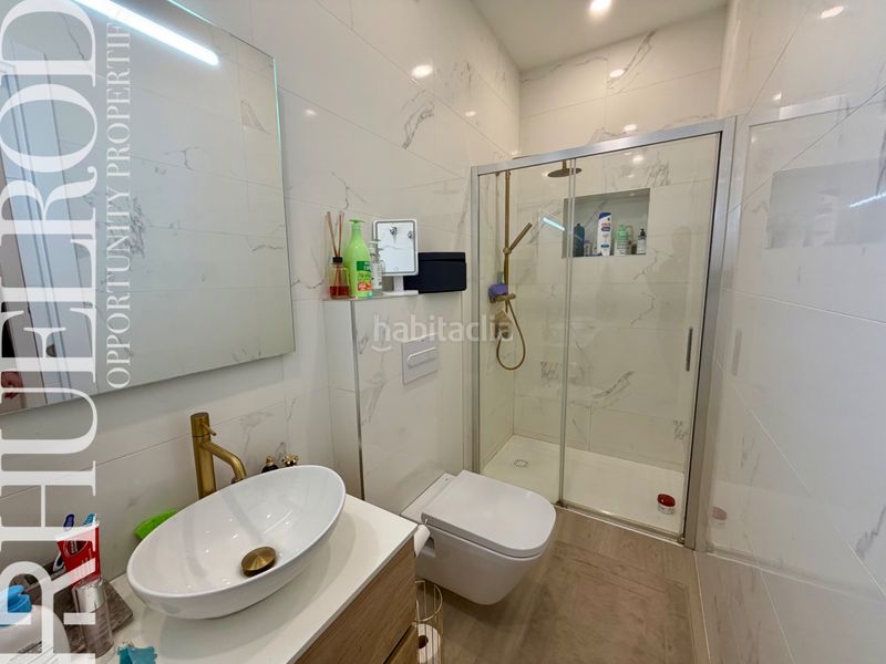 Foto 1a525c9a-65ca-456c-b464-58e259807aa1. Planta baixa amb piscina a Calella