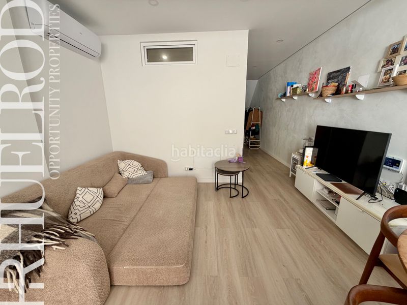 Foto 7f1cb792-7f88-42b9-a672-8728f1d88078. Planta baixa amb piscina a Calella