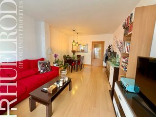 Piso  Carrer del general weyler. Luz, confort y exclusividad en badalona – vivienda con piscina,