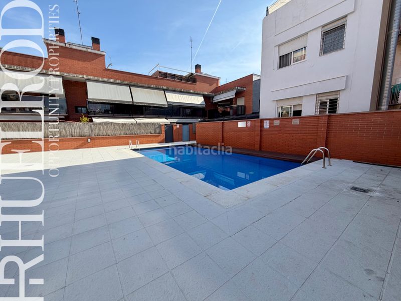 Foto 4004c344-f7ff-4826-80fb-2418a09793a1. Pis amb calefacció aparcament piscina a Progrés - Pep Ventura Badalona