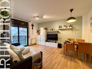 Affitto Appartamento  Carrer josep maria de sagarra. Alquiler en granollers – luminosidad, confort y parking incluido