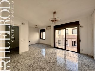 Pis  Carrer abat marcet. Amplitud, luz y espectacular terraza con vistas al mar en els mo