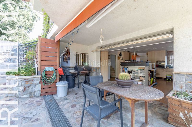 Foto 0805daea-2e51-4224-aa6d-fa6ab0132857. Casa amb xemeneia calefacció aparcament a Lliçà d´Amunt