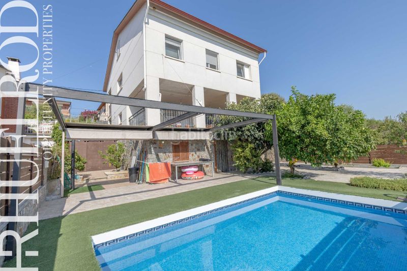 Foto 5c97e0bc-4282-42a7-82db-36ee64127e0e. Casa amb xemeneia calefacció aparcament a Lliçà d´Amunt