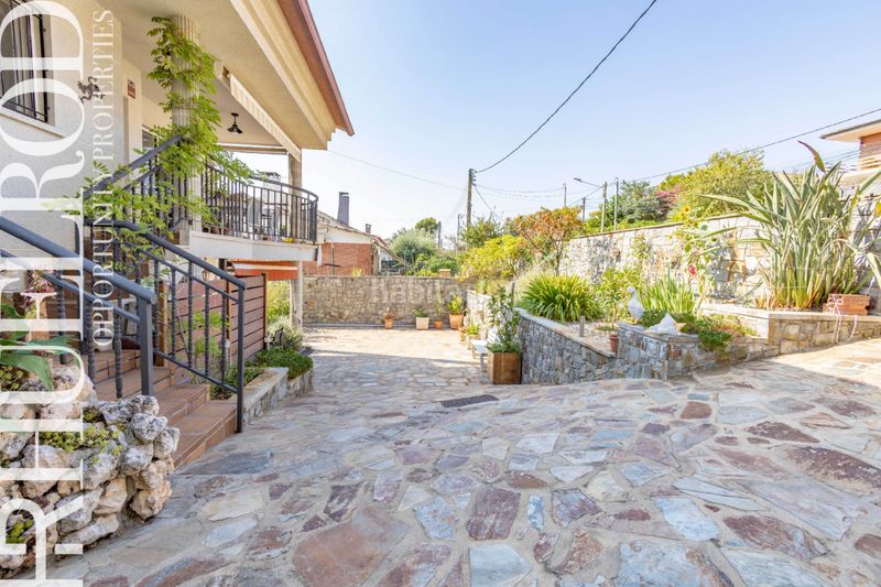 Foto d0cad6c7-e380-41b1-8210-5672c915fee8. Casa amb xemeneia calefacció aparcament a Lliçà d´Amunt
