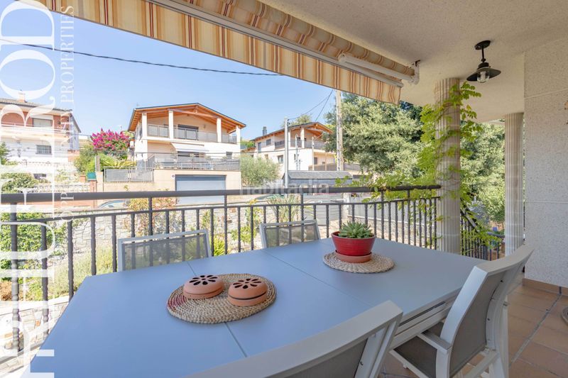 Foto f9b21e70-6893-41d2-8c7d-8772fd96a9fe. Casa amb xemeneia calefacció aparcament a Lliçà d´Amunt