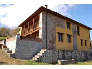 Casa a Colunga. Casa en venta en colunga