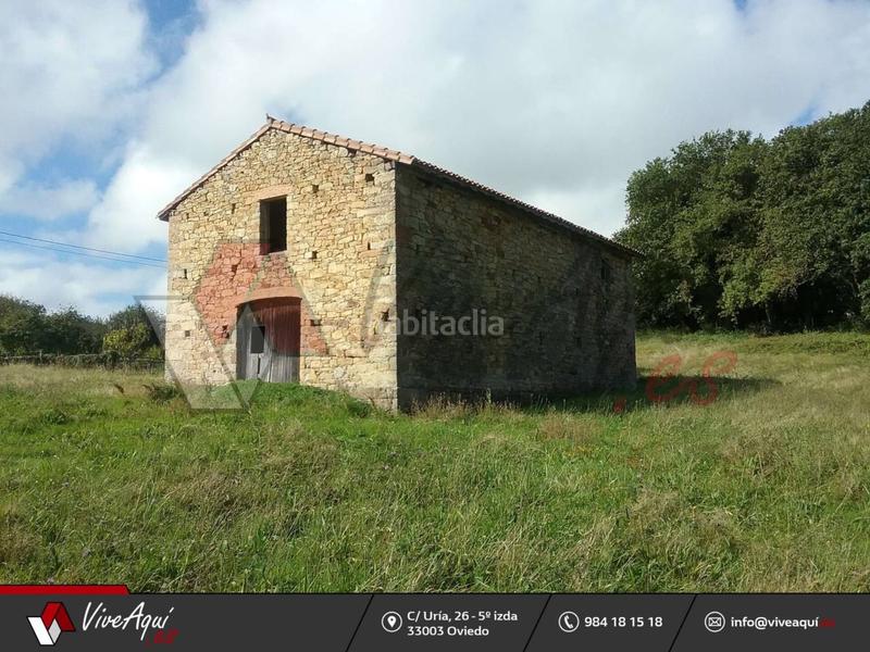 Foto b99d08ba-f5a0-4b75-aed1-f6684c278066. Casa caserio de 45.449 m2 de parcela con 2 edificaciones para reformar a su gusto, que suman unos 300m2. en Villaviciosa