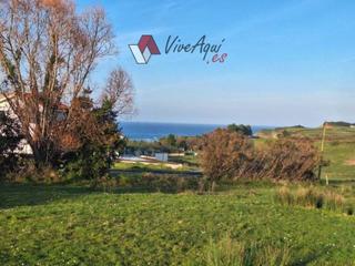 Terreny residencial a Caravia. Parcela en venta en caravia, junto a la playa de la espasa.