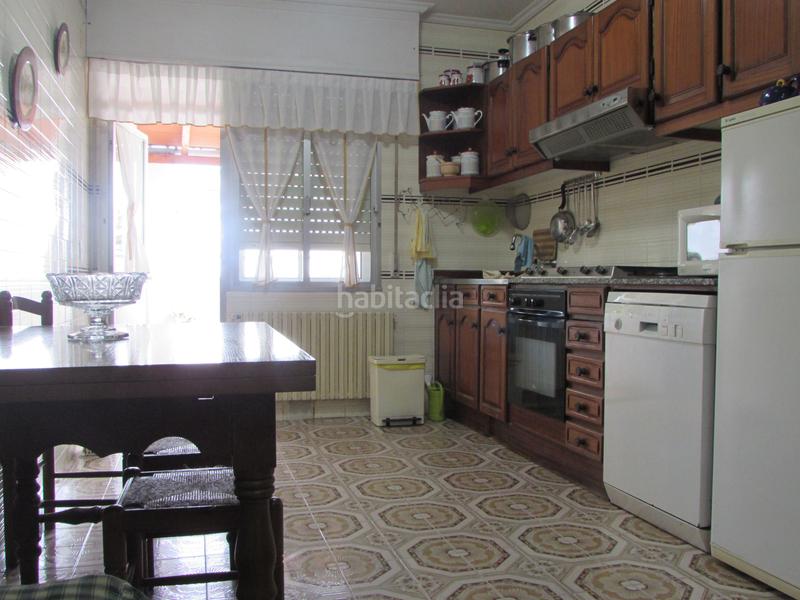 Foto 00b714e1-0b38-463e-9d3b-415470125a9b. Piso en Mugardos