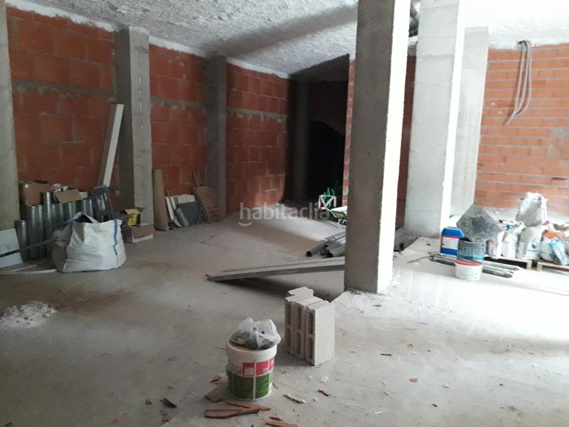 Foto 277550d8-67b4-48b5-bd3b-9619ed225485. Local comercial en Someso - Matogrande Coruña (A)