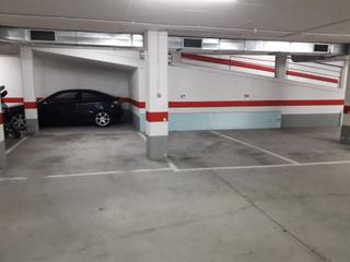 Miete Autoparkplatz in Avenida xoan vicente viqueira 15