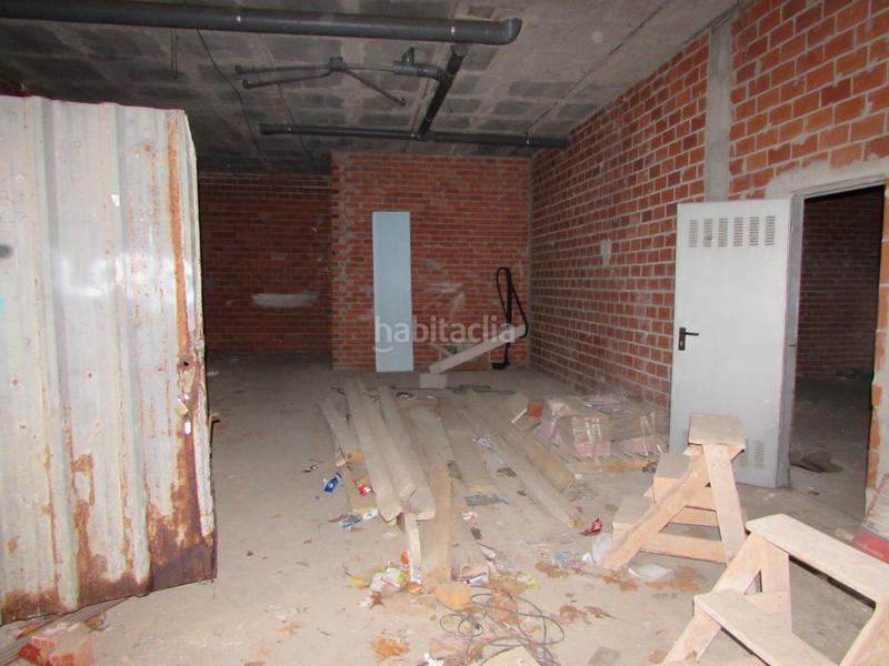 Foto 0161cf15-7f36-4d9c-a72f-ed906e49ae3a. Local comercial en rúa rafael bárez 26 precio negociable en Narón