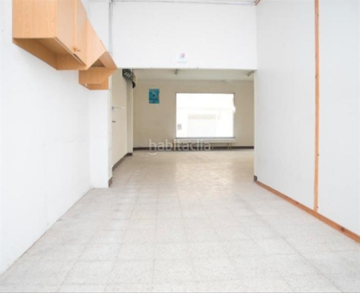 Foto 1a5de4a0-7e78-49f7-a56a-5a5419ca96f6. Local comercial a rúa cristóbal colón 51 a Alto del Castaño Narón