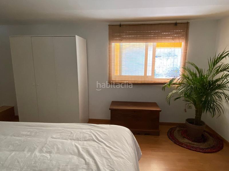 Foto 155bf9db-c232-4cde-b575-8b41c6a0109c. Casa a rúa real alta 87 a A Malata - Catabois - Ciudad Jardín Ferrol