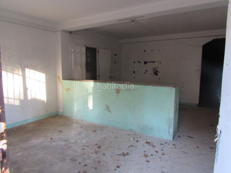 Foto 33c0f36c-1c26-4f63-810f-8262d9e3cf38. Local comercial en calle exército español 6 en Caranza Ferrol