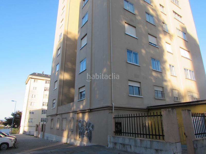 Foto 8541408b-1418-41a0-a9c8-1bde08d59470. Local commercial dans calle exército español 6 dans Ferrol