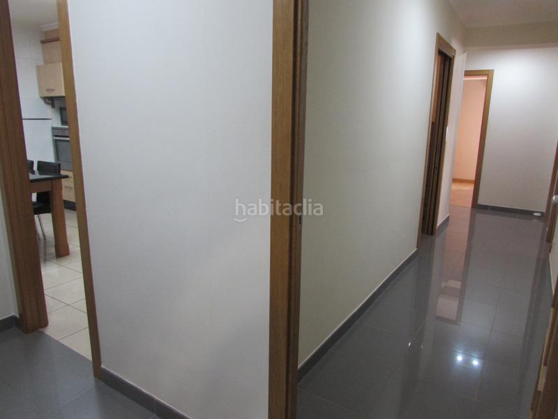 Foto 3883c928-1a6d-42e9-ac8d-ad4a0f313c31. Location appartement dans rúa vicente risco 1 dans Oseiro Arteixo