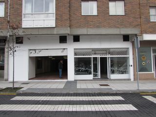 Local Comercial a Rúa Rafael Alberti 2