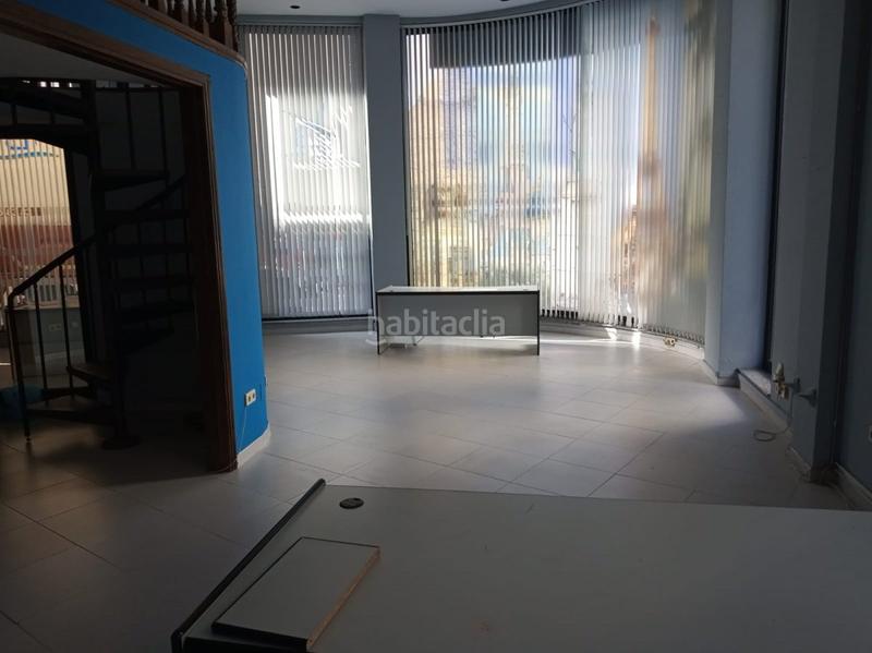 Foto c159b434-cb1f-47ef-8ecf-26ed571f8827. Local comercial  centrico en Boiro