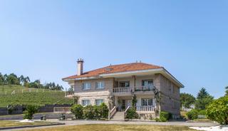 Xalet a Campus Norte - San Caetano. Exclusivo chalet con gran parcela en santiago