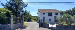 House  Lugar aro. Chalet en venta en negreira
