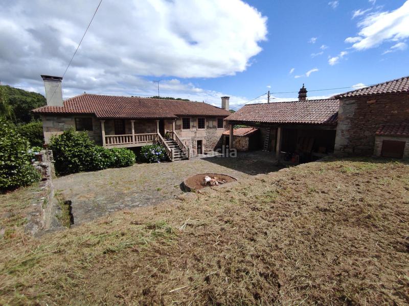 Foto 28eb07b1-6ae7-48f6-8e8f-b26a42585845. Casa  de piedra con finca en lalin en Lalín