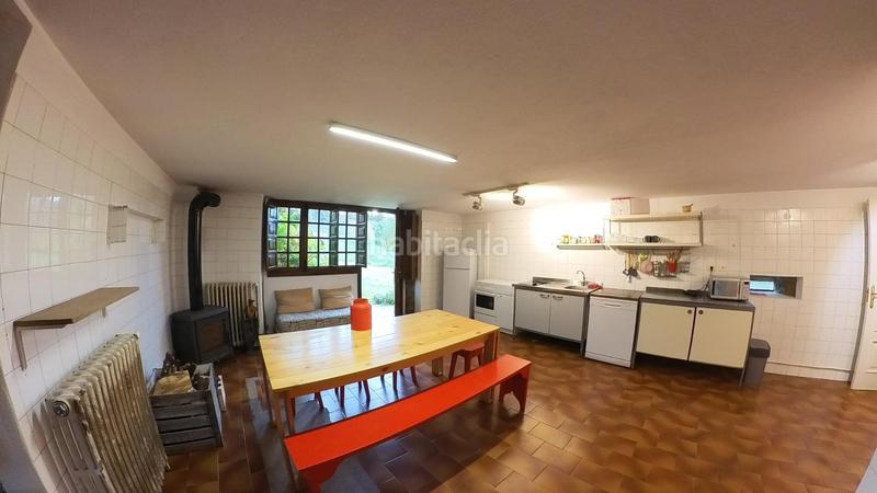 Foto a6fdde51-bb7b-440c-9b75-5c49ee7a1de4. Casa  de piedra con finca en lalin en Lalín
