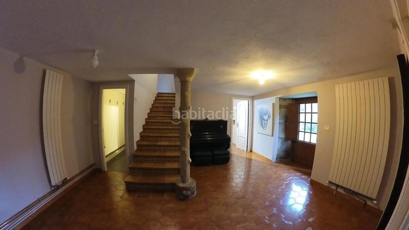 Foto ad8bf8fe-d4a2-4c7f-8ead-42c792efb87a. Casa  de piedra con finca en lalin en Lalín