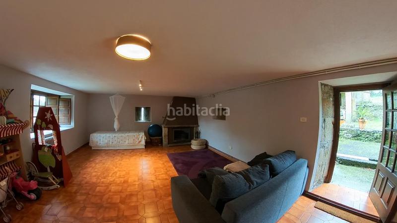 Foto c94e58c4-3fb8-4792-906c-98c3838fe40a. Casa  de piedra con finca en lalin en Lalín